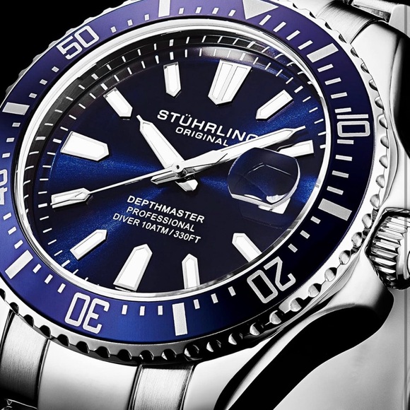 Stuhrling Original Blue and Silver Dive Watch - Picture 2 of 8